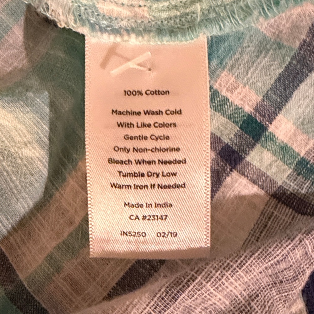 Talbots Petites Light Teal Plaid Button-Up Shirt size LP like new - Picture 5 of 5